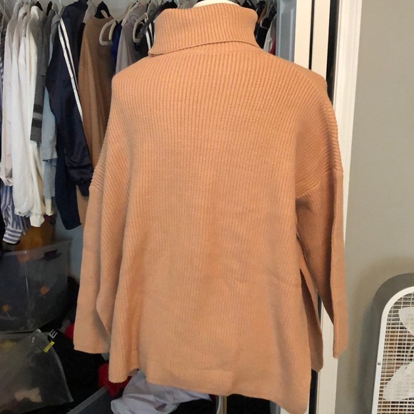 Brand New Vintage Beige Turtleneck Sweater - Picture 3 of 5